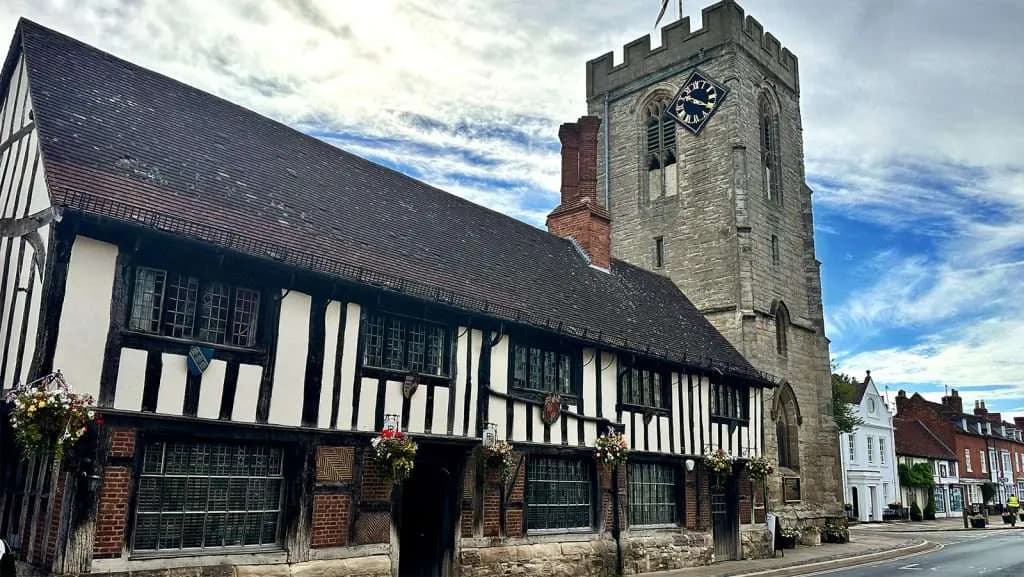 Cover Image for Let’s raise (for) the roof