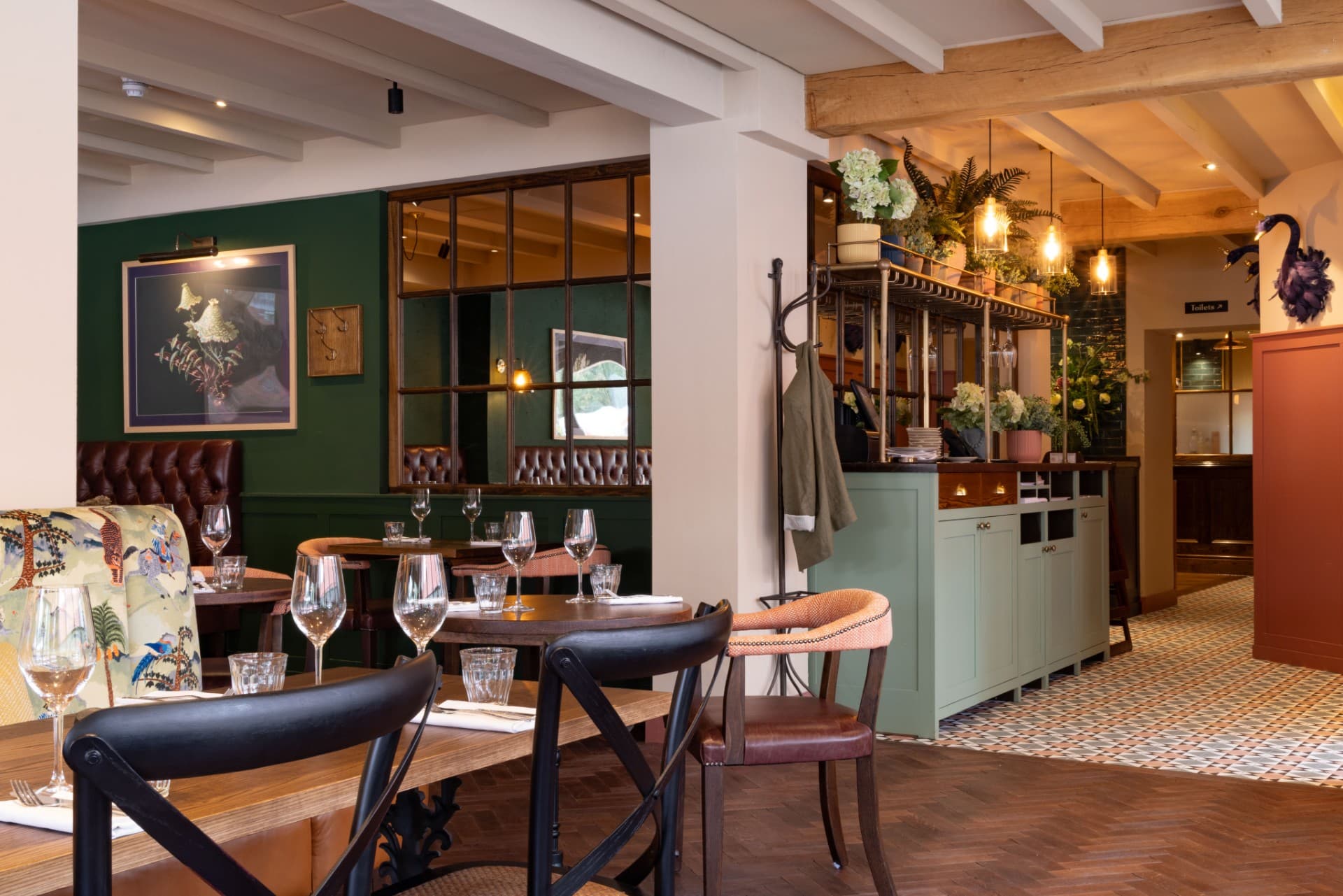 the-black-swan-henleyinarden-the-restaurant